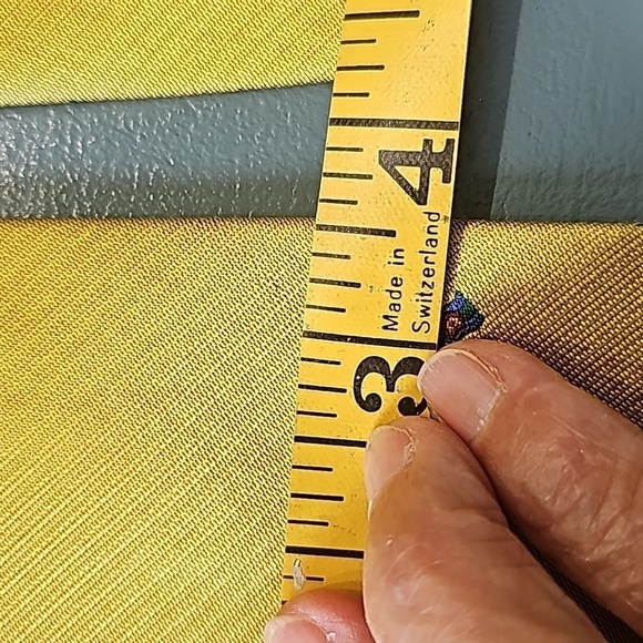 BANCROFT Tie, Handmade pure silk. Vintage, mustard color with small flags. - Picture 3 of 6